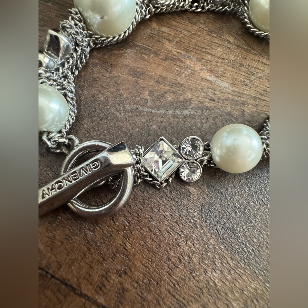 EUC Givenchy Vintage Faux Pearl and Swarovski Crystal Bracelet - Picture 4 of 8